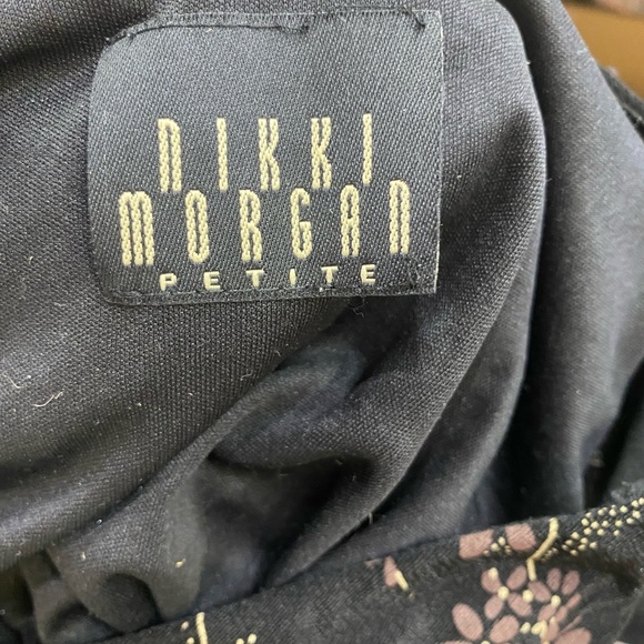 Black dress - Picture 4 of 6